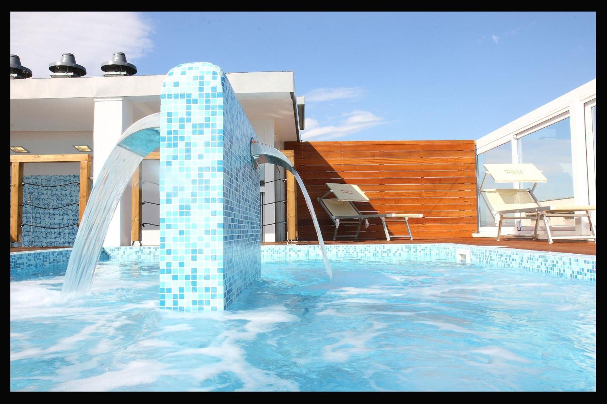 רימיני Hotel Panama Majestic מראה חיצוני תמונה